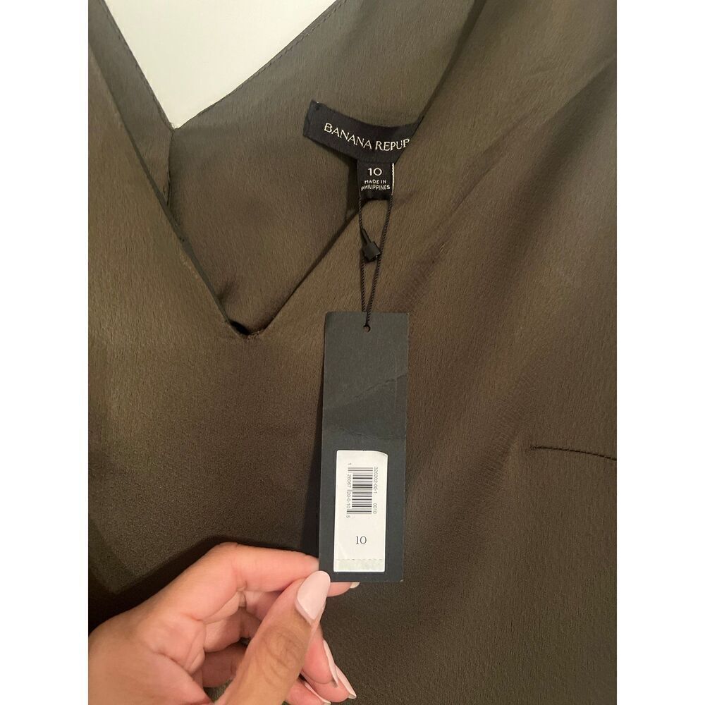 NWT Banana Republic Green Silk Jumpsuit with pockets size 10